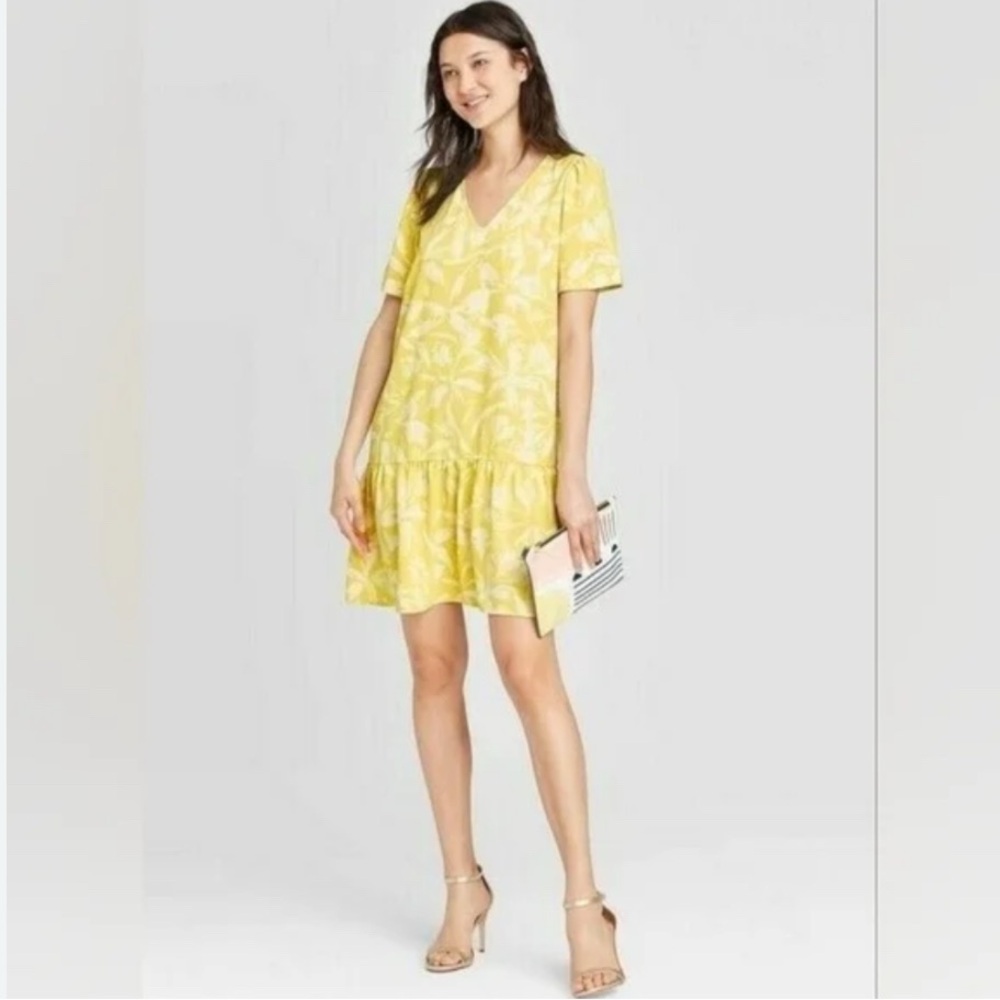 Floral Yellow Shift Dress - 2x
